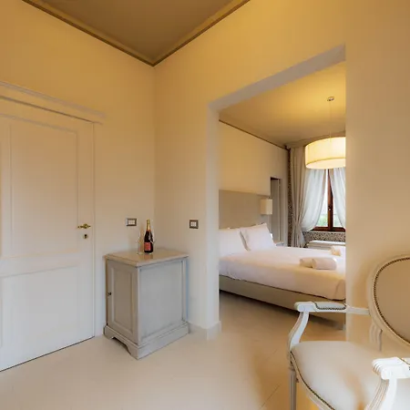 Elda Boutique 3*