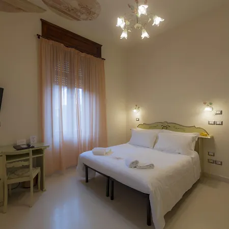 ホテル Elda Boutique 3*