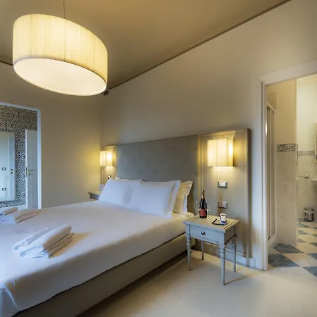 Elda Boutique 3* シエーナ