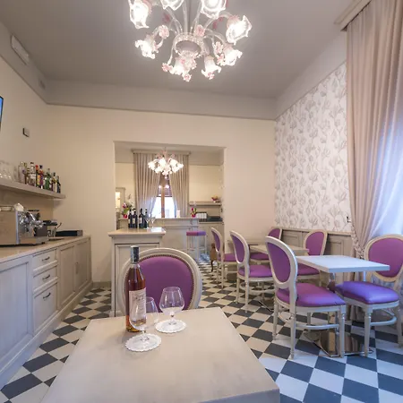 ホテル Elda Boutique 3*