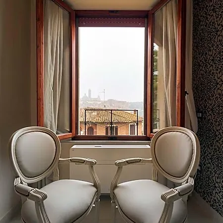 Elda Boutique 3* Сиена